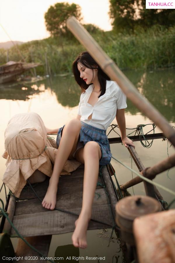就是阿朱啊  [XiuRen]高清写真图 2020.09.14 No.2558 就是阿朱啊第25张图片